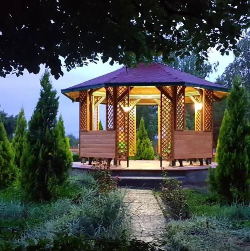 Hotel Ravni Gaj Knic ภายนอก รูปภาพ
