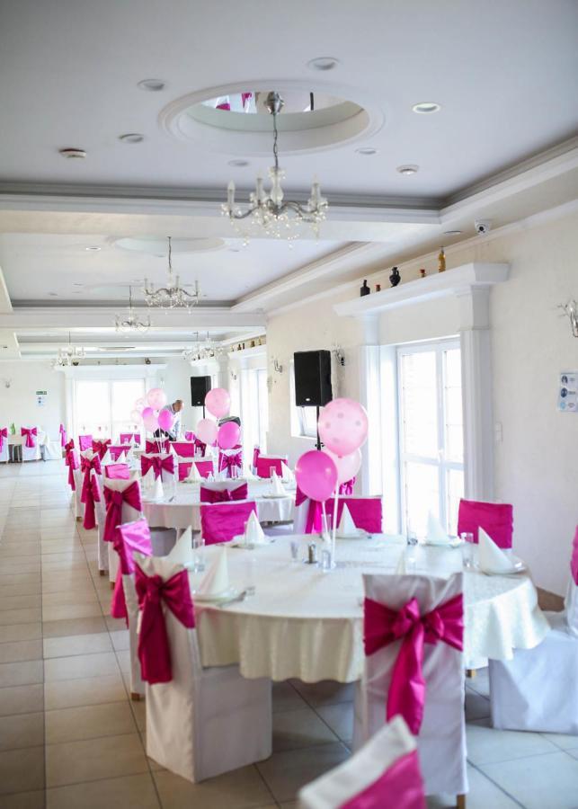 Hotel Ravni Gaj Knic ภายนอก รูปภาพ