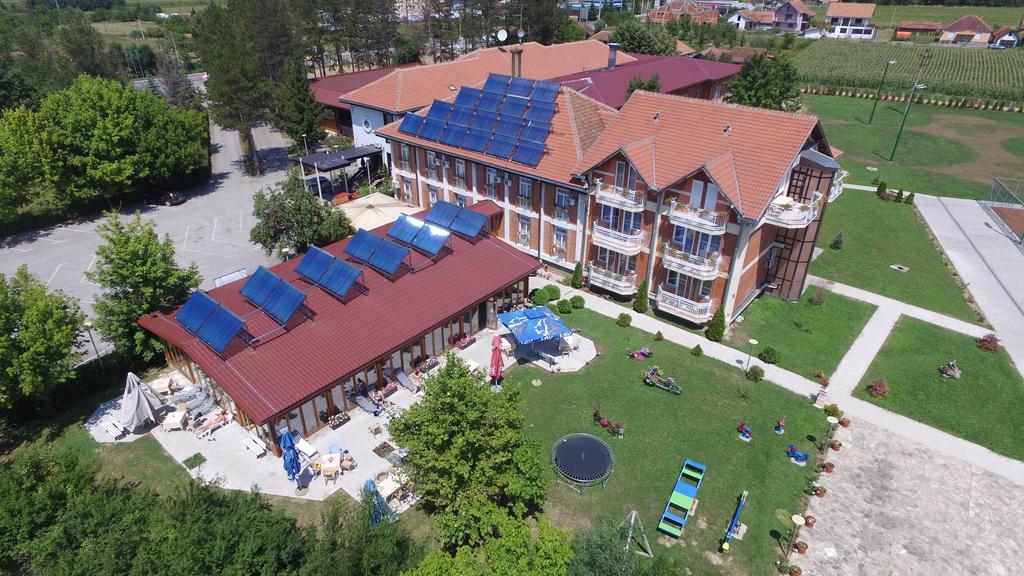 Hotel Ravni Gaj Knic ภายนอก รูปภาพ